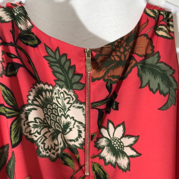 Dress - Picture 4 of 8